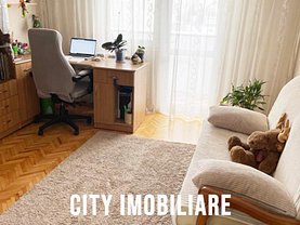 Apartament de vanzare 4 camere, în Cluj-Napoca, zona Manastur