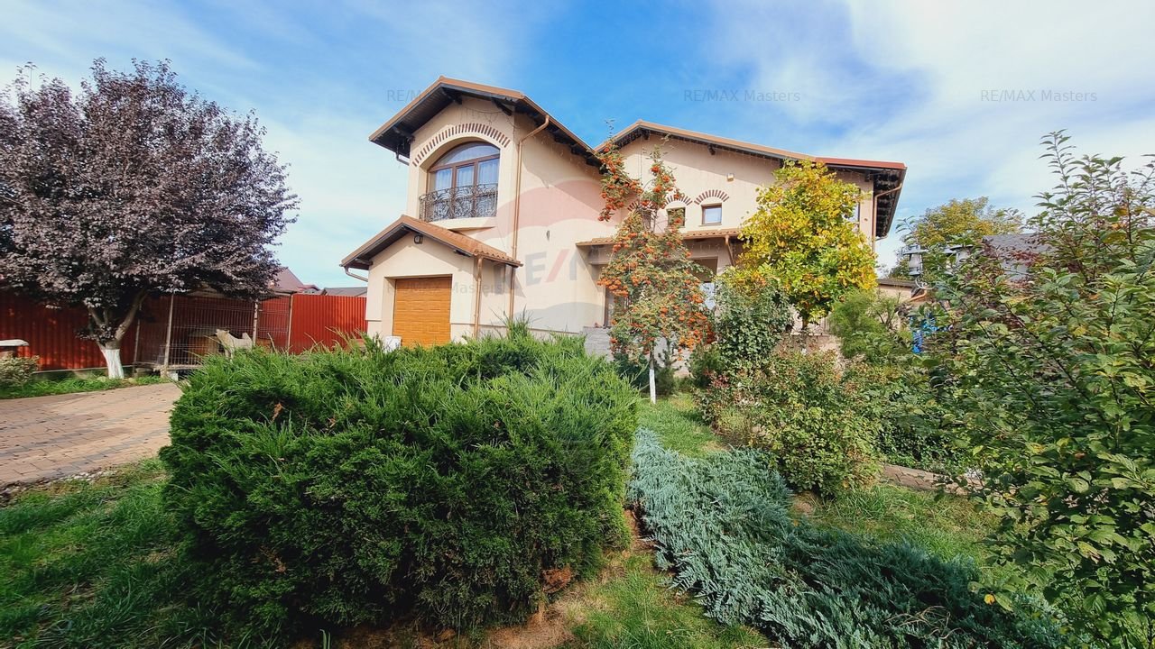 Casa / Vila de lux cu 6 camere de vanzare in Scheia, Suceava