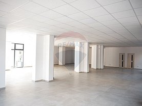 Vânzare spaţiu comercial