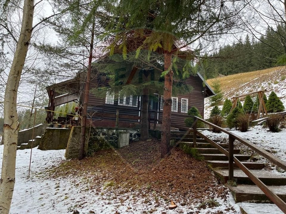 Hotel / Pensiune cu 3 camere de vanzare in zona Sud-Vest