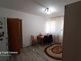 Apartament de vânzare 3 camere, în Bucureşti, zona Drumul Taberei