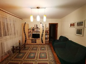 Apartament de vânzare 3 camere, în Bucureşti, zona Lujerului