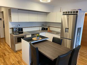 Apartament de vânzare 3 camere, în Cluj-Napoca, zona Gheorgheni