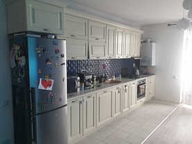 Apartament de vânzare 3 camere, în Cluj-Napoca, zona Gheorgheni