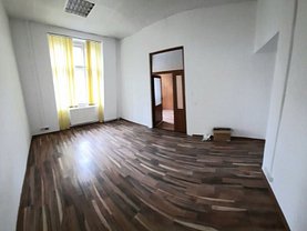 Închiriere birou