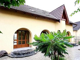 Casa de închiriat 5 camere, în Cluj-Napoca, zona Andrei Mureşanu