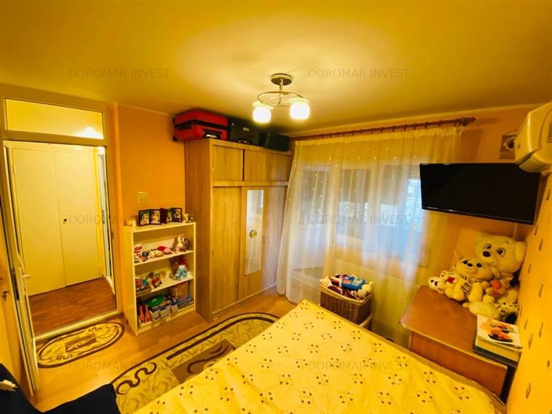 Vanzare apartament 2 camere mobilat - Micro 16 - imaginea 8