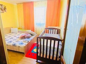 Apartament de vânzare 3 camere, în Galaţi, zona Micro 13