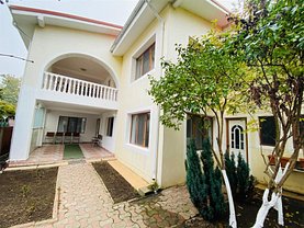 Casa de vânzare 5 camere, în Galaţi, zona Central