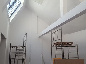 Închiriere spaţiu industrial