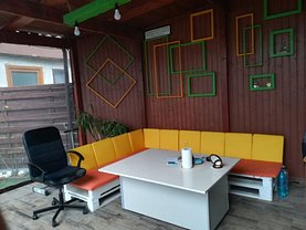 Casa de închiriat 4 camere, în Chiajna