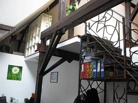 Apartament de vânzare sau de închiriat 8 camere, în Bucureşti, zona Cotroceni
