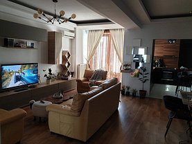 Apartament de vânzare 3 camere, în Bucuresti, zona Aviatiei