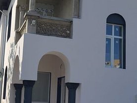Apartament de închiriat 4 camere, în Bucureşti, zona Moşilor