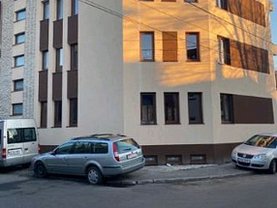 Casa de vânzare 10 camere, în Bucureşti, zona Pache Protopopescu