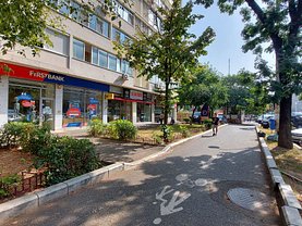 Vânzare spaţiu comercial