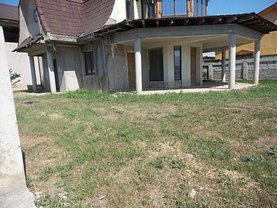 Casa de vânzare 7 camere, în Focşani, zona Sud
