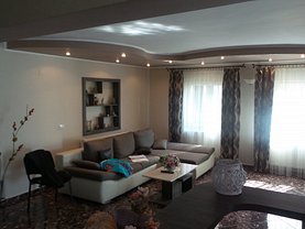 Casa de vânzare 3 camere, în Focşani, zona Central