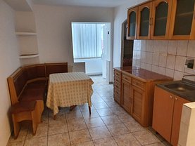 Apartament de închiriat 4 camere, în Braşov, zona Nouă