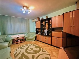 Apartament de vânzare 4 camere, în Braşov, zona Astra