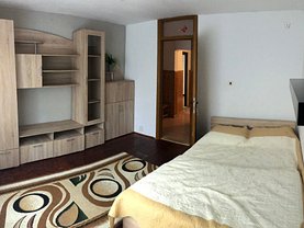 Apartament de închiriat 3 camere, în Braşov, zona Noua