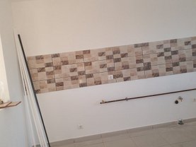 Casa de vânzare 4 camere, în Sânpetru