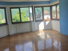 Casa de vânzare 7 camere, în Braşov, zona Drumul Poienii