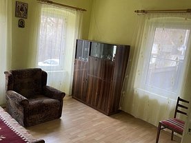 Casa de vânzare 2 camere, în Râşnov, zona Caragiale