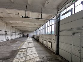 Închiriere spaţiu industrial