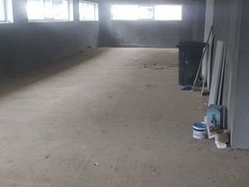 Vânzare spaţiu comercial