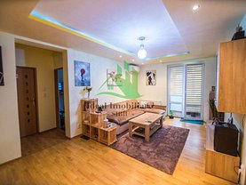Apartament de vânzare 3 camere, în Sibiu, zona Ştrand