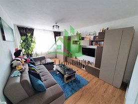 Apartament de vânzare 3 camere, în Sibiu, zona Vasile Aaron