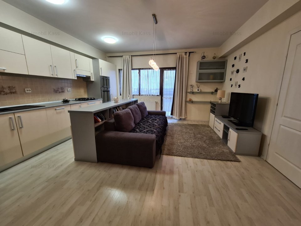 Vanzare apartament 3 camere, mobilat si utilat de lux, Targoviste, Classpark - imaginea 2