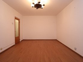 Apartament de vânzare 3 camere, în Bucureşti, zona Drumul Taberei