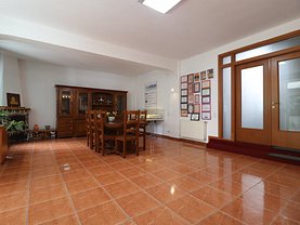 Casa de vânzare 8 camere, în Bucureşti, zona Pipera