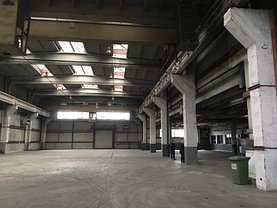 Vânzare spaţiu industrial