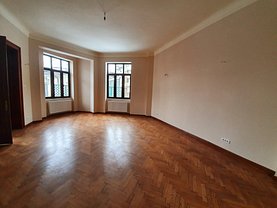 Casa de închiriat 7 camere, în Bucureşti, zona Romană
