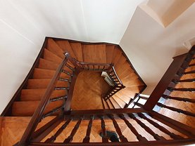 Casa de închiriat 7 camere, în Bucureşti, zona Romană