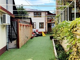Casa de închiriat 12 camere, în Bucureşti, zona Unirii