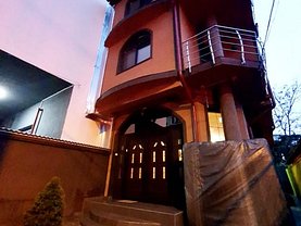 Casa de închiriat 7 camere, în Bucureşti, zona Vitan Mall