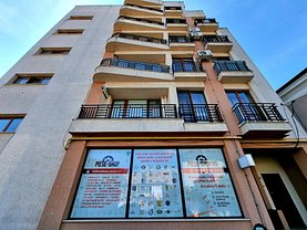 Vânzare spaţiu comercial