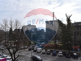 Apartament de închiriat 3 camere, în Piteşti, zona Central