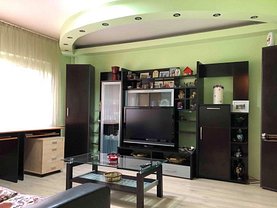Apartament de vânzare 3 camere, în Bucureşti, zona Rahova