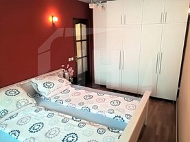 Apartament de vânzare 3 camere, în Cluj-Napoca, zona Manastur