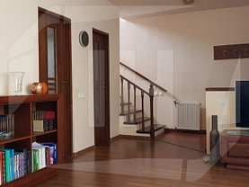 Casa de vânzare 4 camere, în Floresti