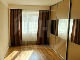 Apartament de închiriat 3 camere, în Cluj-Napoca, zona Central