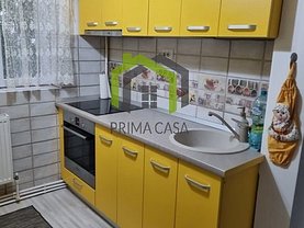 Apartament de vânzare 3 camere, în Buzău, zona Micro 14