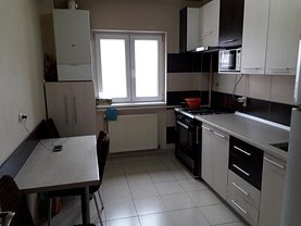 Apartament de vânzare 3 camere, în Cluj-Napoca, zona Mărăşti
