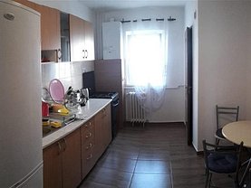 Apartament de închiriat 3 camere, în Cluj-Napoca, zona Manastur