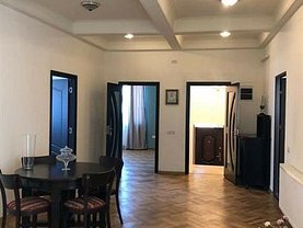 Apartament de vânzare 4 camere, în Bucureşti, zona Dacia